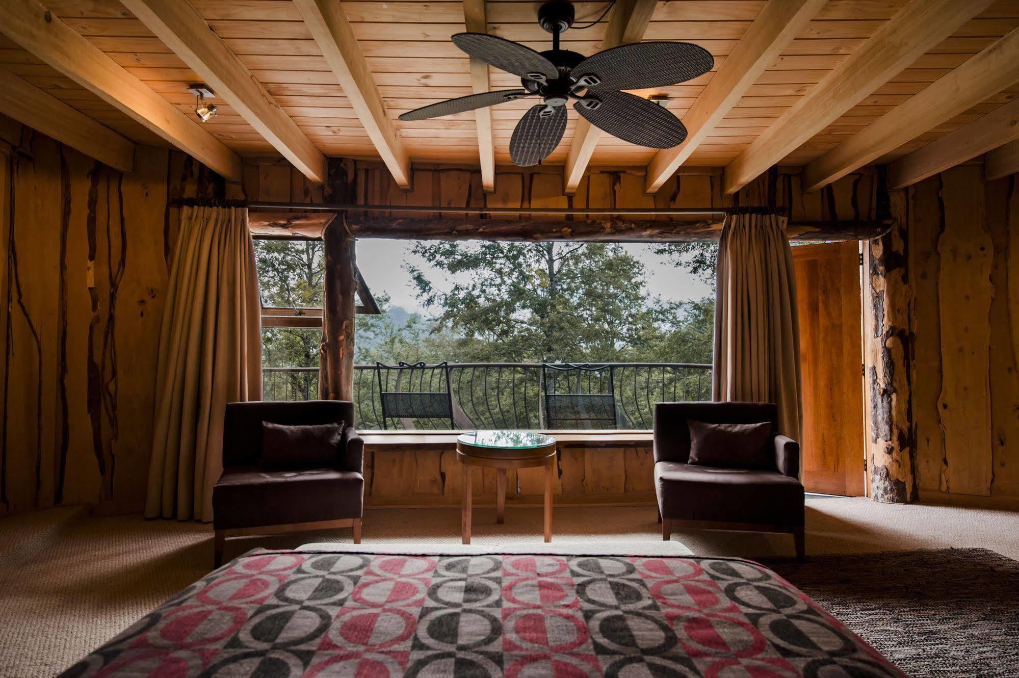 פוארטו פוי Huilo Huilo Nothofagus Hotel & Spa מראה חיצוני תמונה