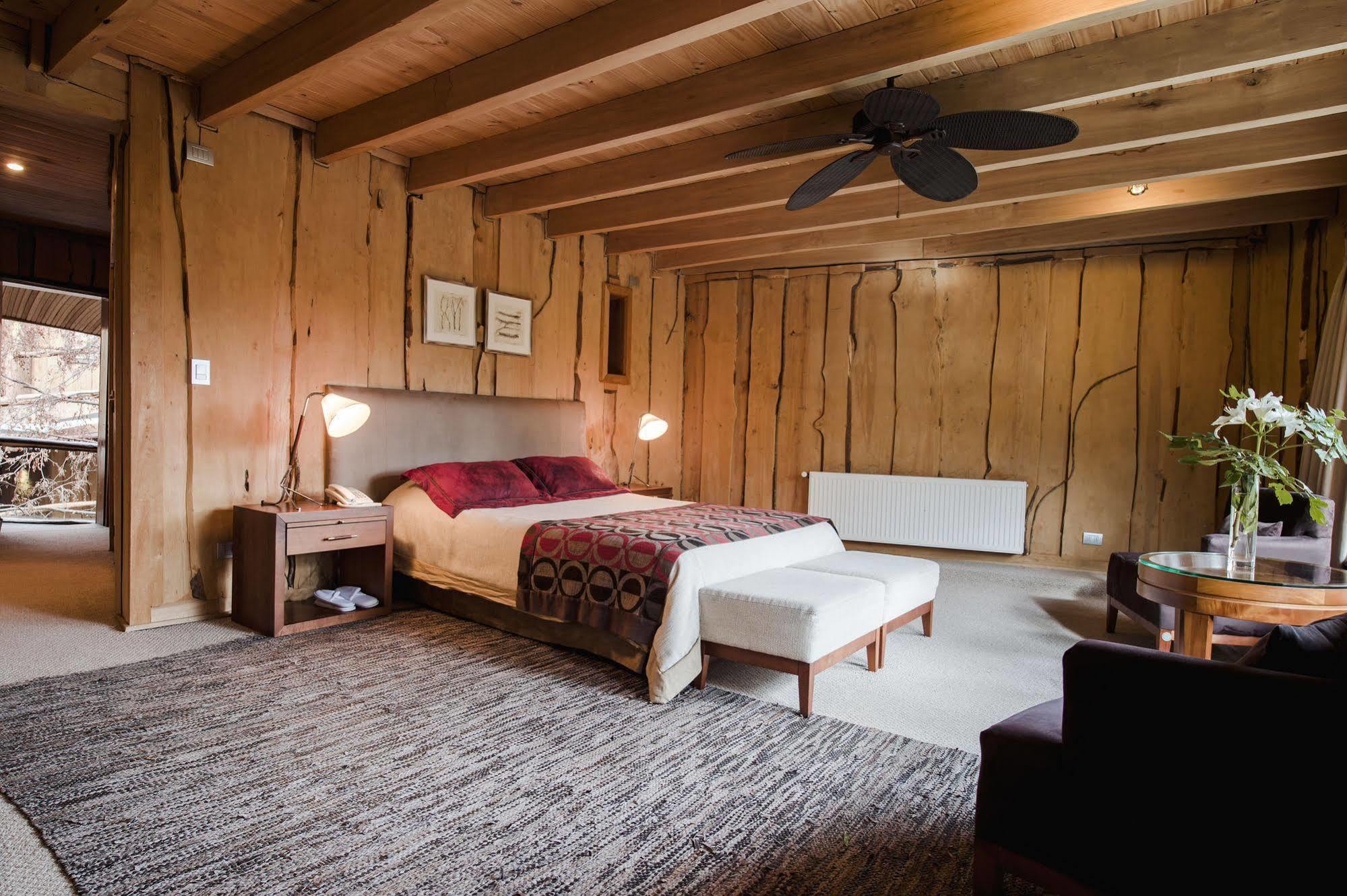 פוארטו פוי Huilo Huilo Nothofagus Hotel & Spa מראה חיצוני תמונה