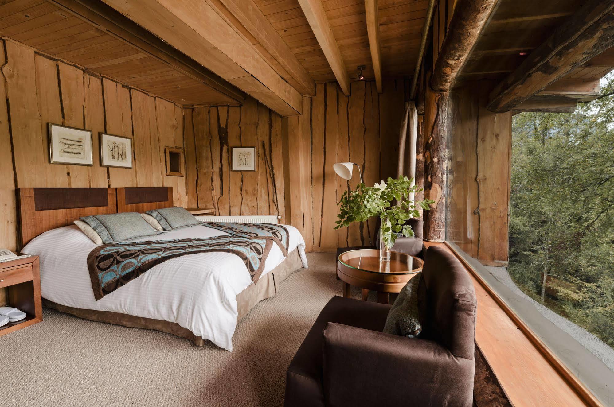 פוארטו פוי Huilo Huilo Nothofagus Hotel & Spa מראה חיצוני תמונה