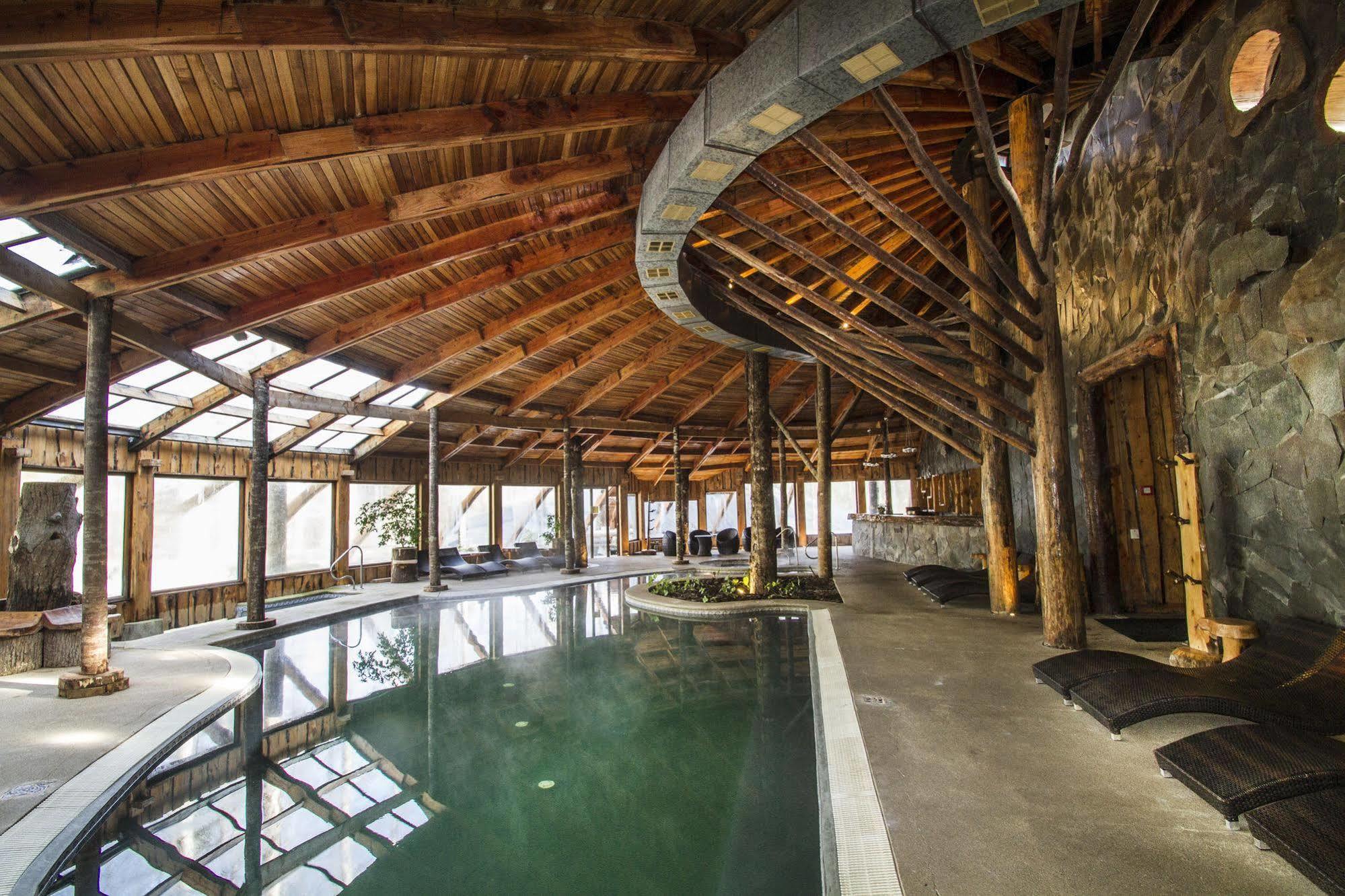 פוארטו פוי Huilo Huilo Nothofagus Hotel & Spa מראה חיצוני תמונה