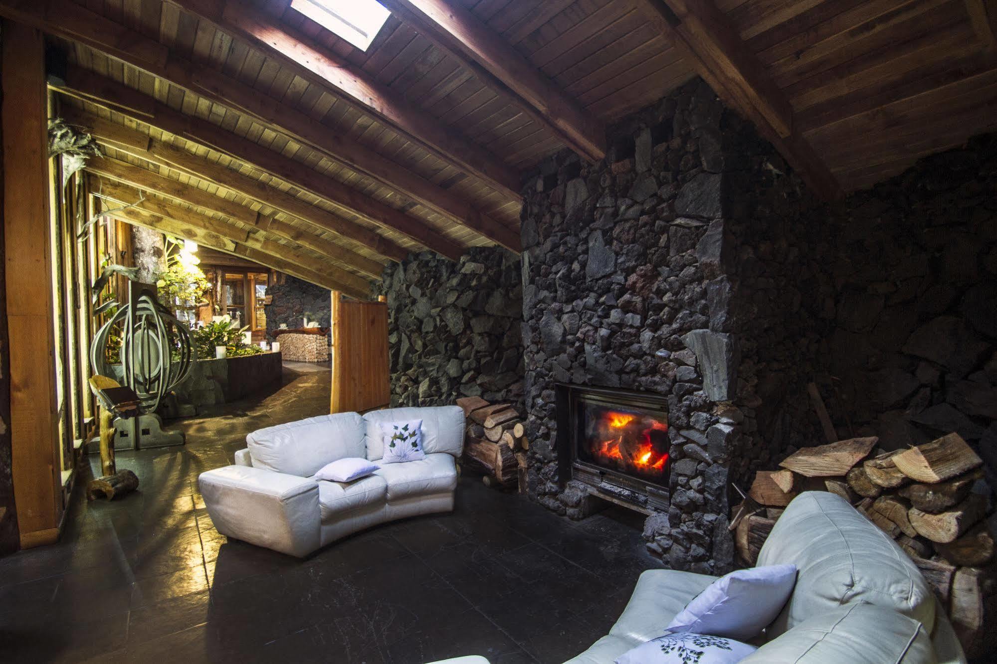 פוארטו פוי Huilo Huilo Nothofagus Hotel & Spa מראה חיצוני תמונה