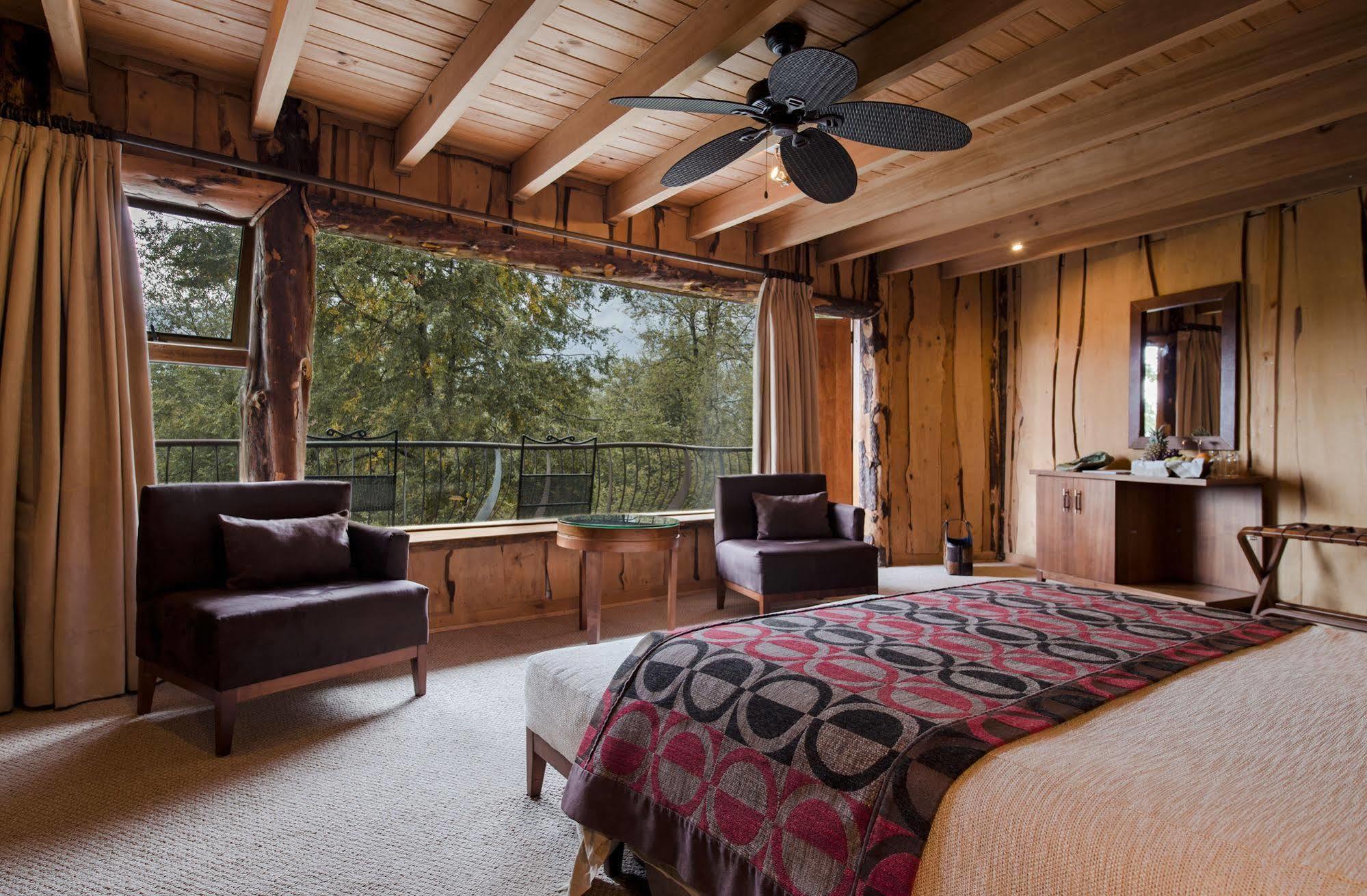 פוארטו פוי Huilo Huilo Nothofagus Hotel & Spa מראה חיצוני תמונה