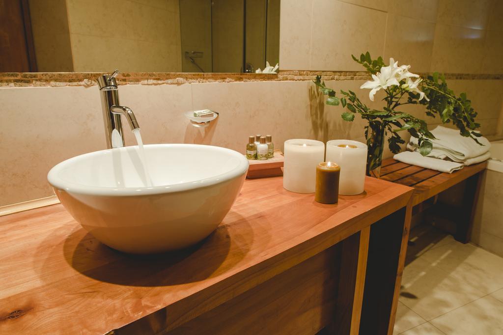 פוארטו פוי Huilo Huilo Nothofagus Hotel & Spa מראה חיצוני תמונה